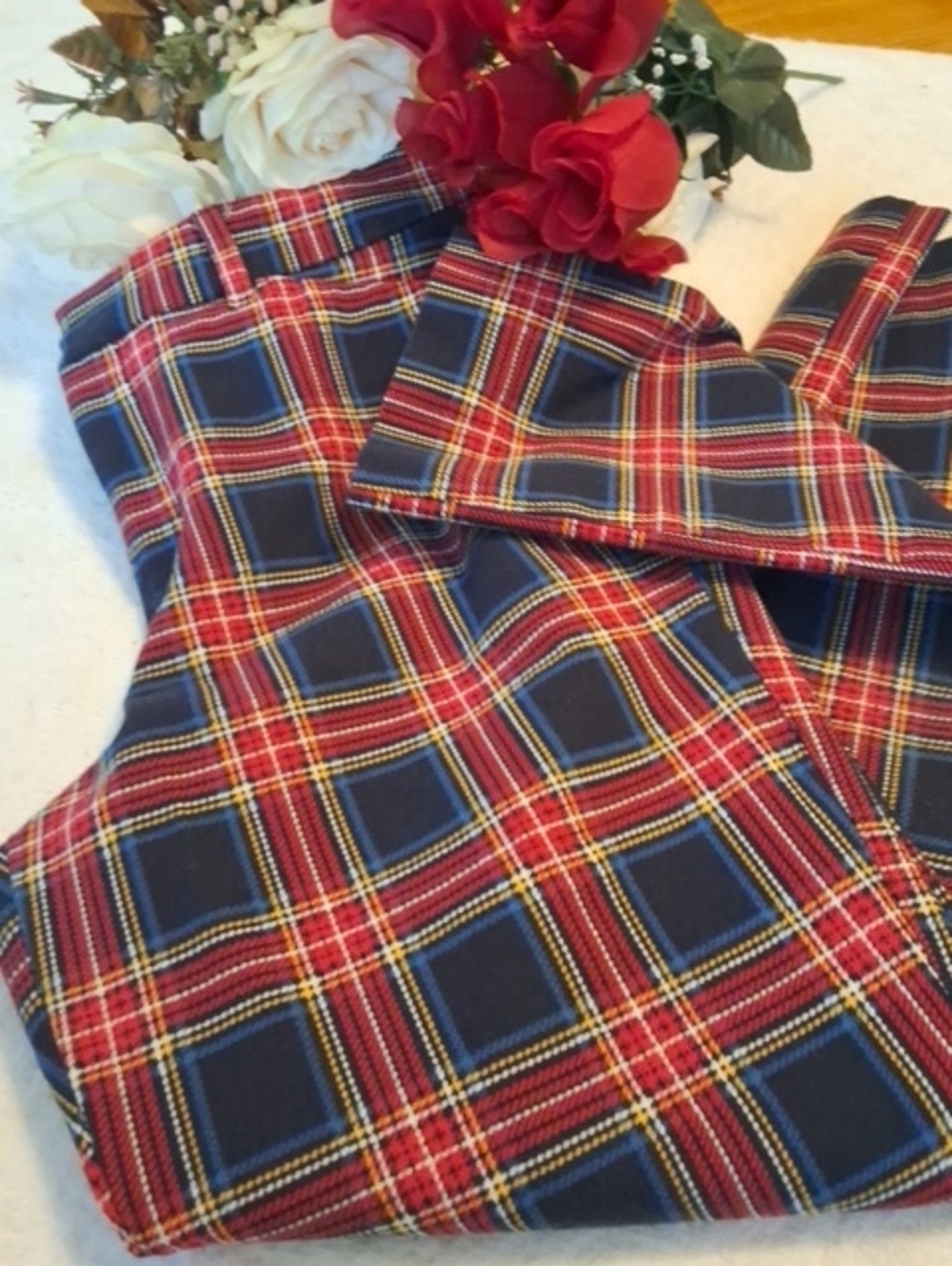 Old Navy Plaid Pixie Ankle High Rise Womans Pants Size 6